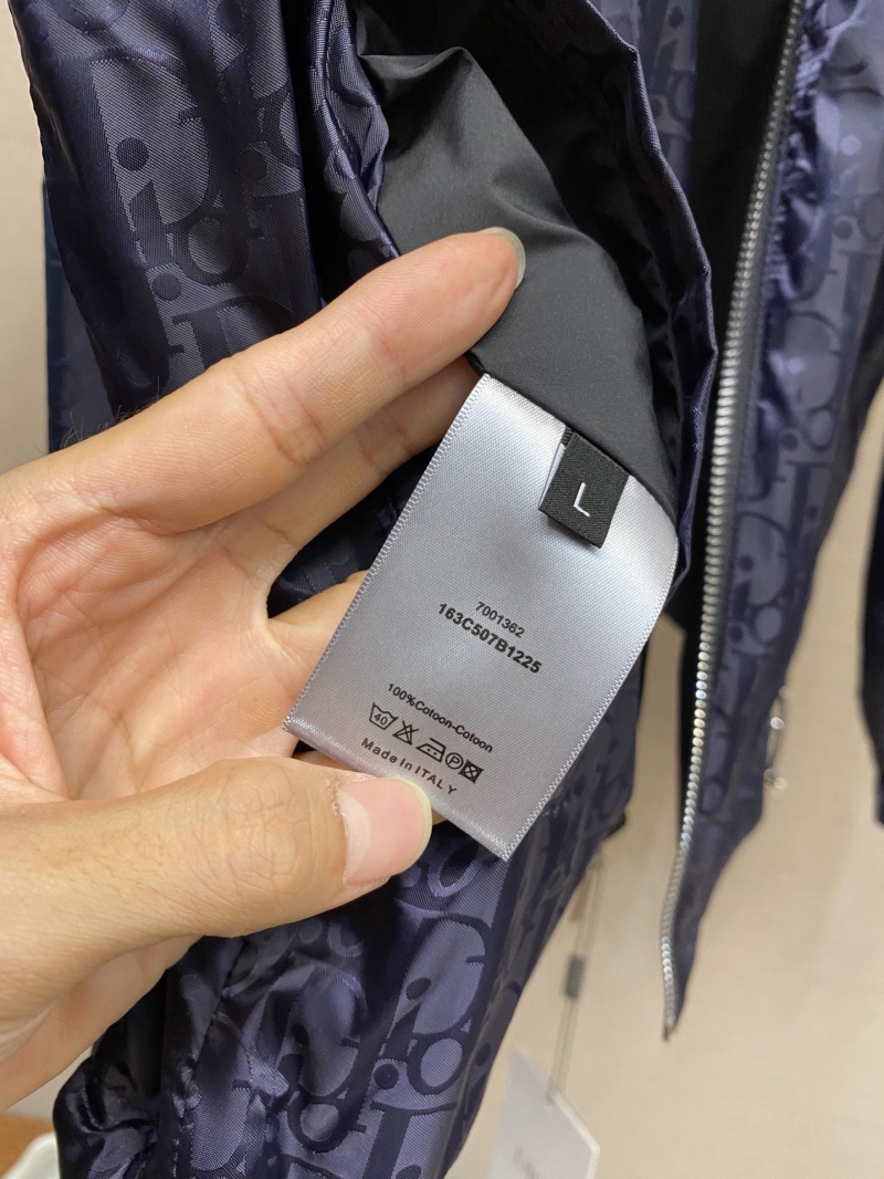 chr1st1an D10r outwear